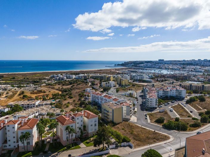 Image No.24-2 Bed Apartment for sale