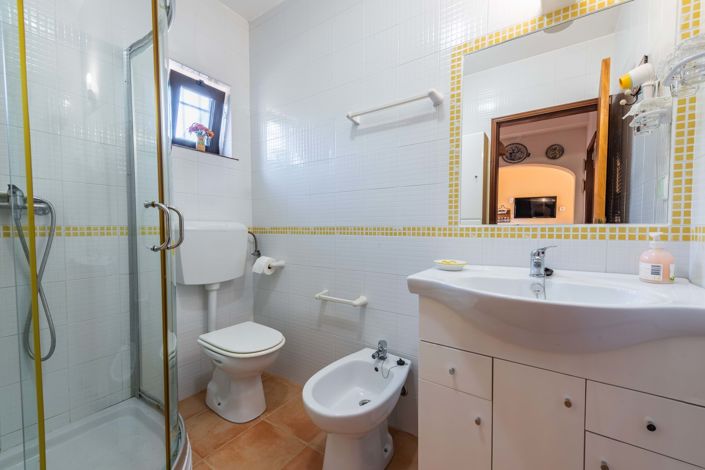 Image No.27-4 Bed Villa for sale