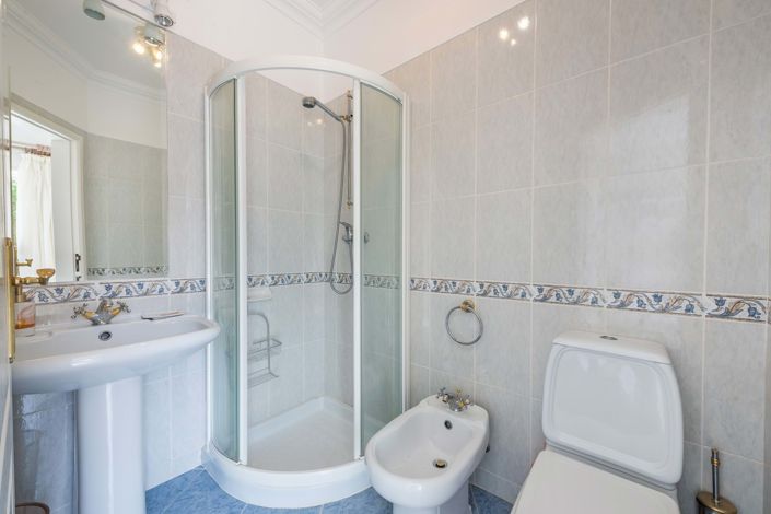 Image No.14-4 Bed Villa for sale