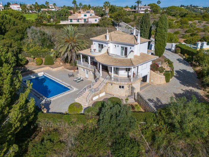 Image No.2-4 Bed Villa for sale