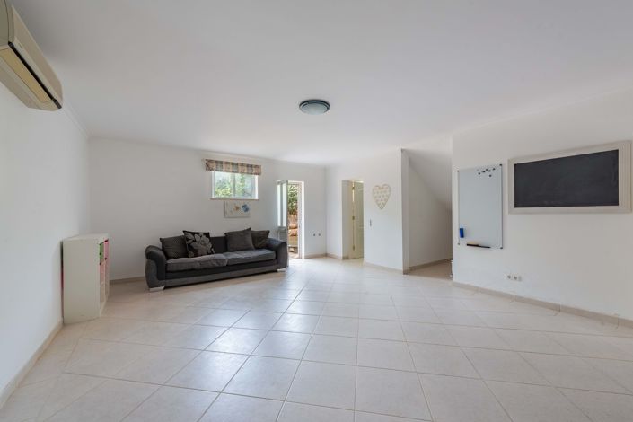 Image No.26-4 Bed Villa for sale