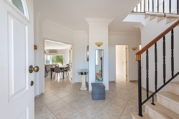 Image No.3-4 Bed Villa for sale