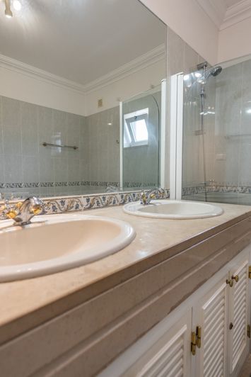 Image No.9-4 Bed Villa for sale