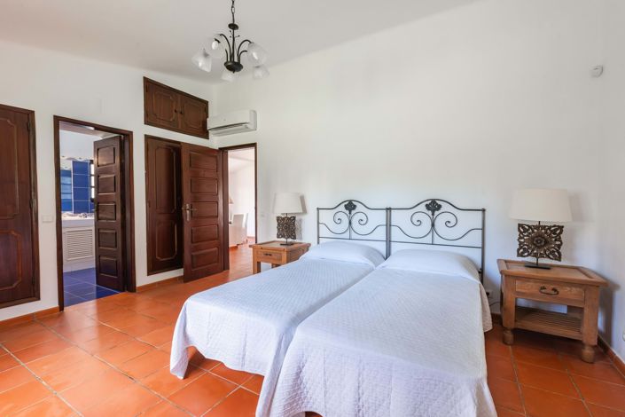 Image No.17-Villa de 2 chambres à vendre à Mexilhoeira Grande