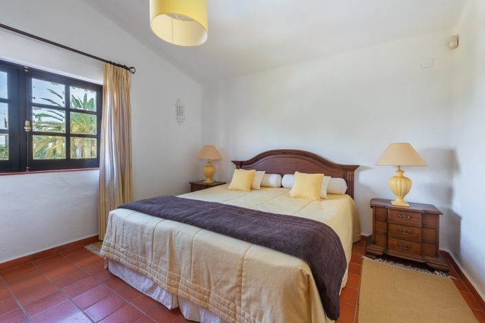 Image No.33-4 Bed Villa for sale