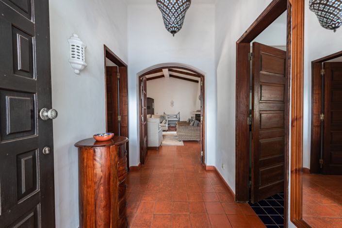 Image No.4-4 Bed Villa for sale