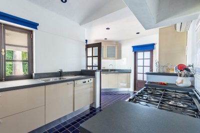 23-4533-78d1f4f8b6655591b02d22fabb36a692d73cc