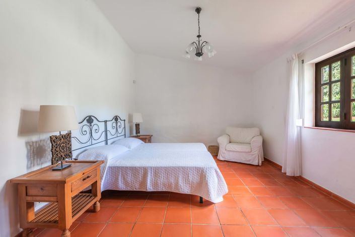 Image No.57-6 Bed Villa for sale