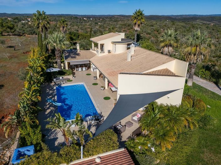 Image No.3-Villa de 4 chambres à vendre à Lagos