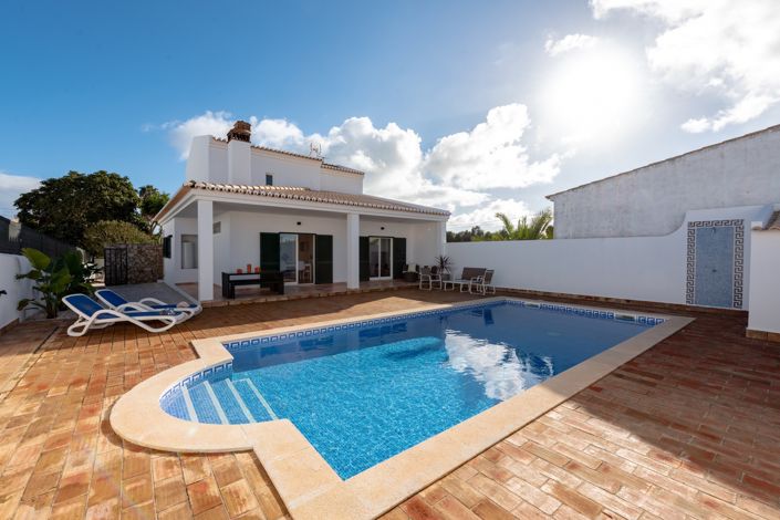 Image No.2-3 Bed Villa for sale