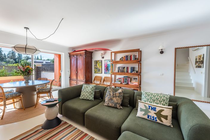 Image No.2-3 Bed Townhouse for sale