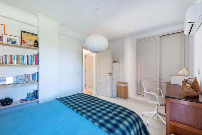 Image No.20-3 Bed Townhouse for sale