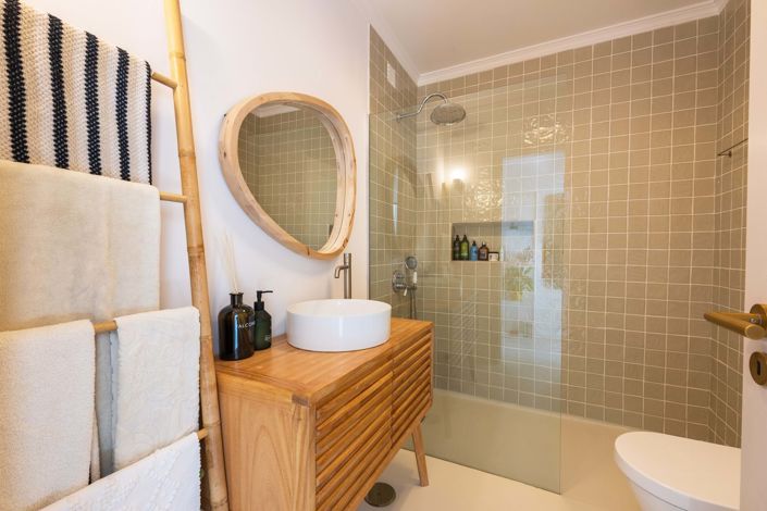 Image No.22-3 Bed Townhouse for sale