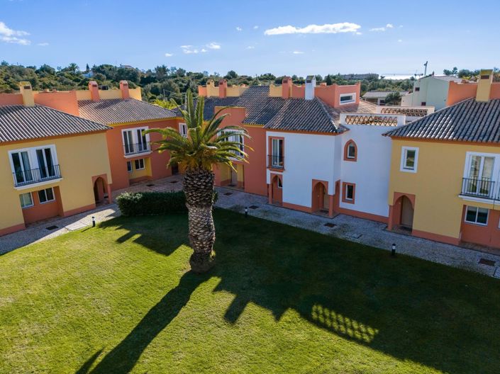 Image No.32-3 Bed Townhouse for sale