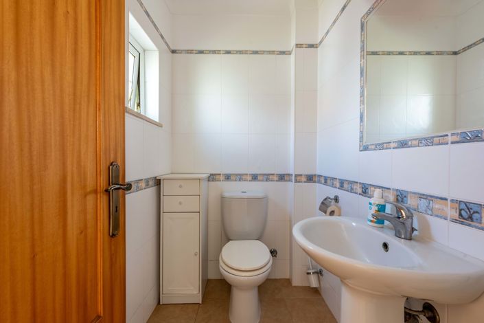 Image No.11-3 Bed Townhouse for sale