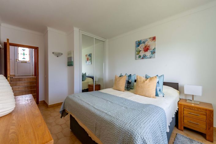 Image No.18-3 Bed Townhouse for sale