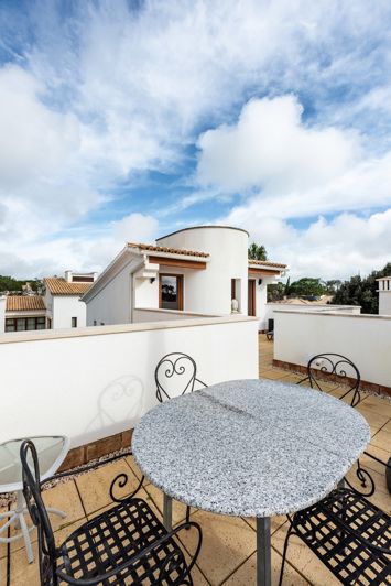 Image No.18-3 Bed Villa for sale