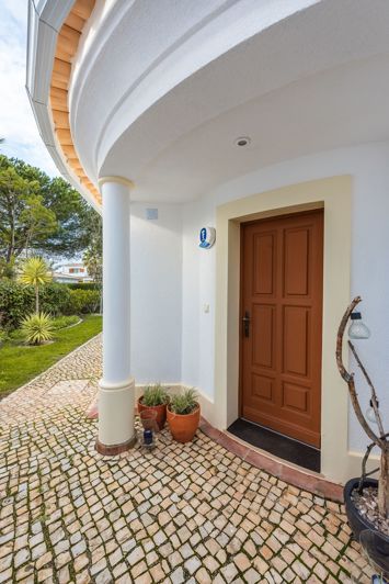 Image No.2-3 Bed Villa for sale