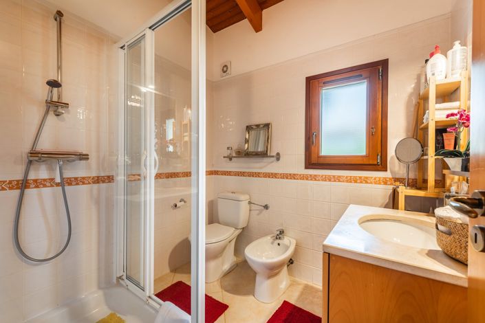 Image No.27-3 Bed Villa for sale