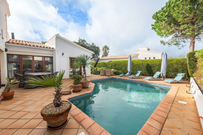 Image No.28-3 Bed Villa for sale