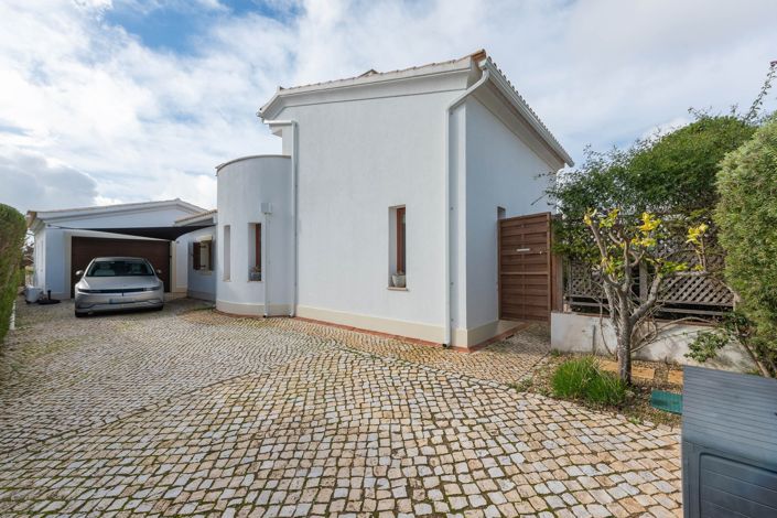 Image No.32-3 Bed Villa for sale