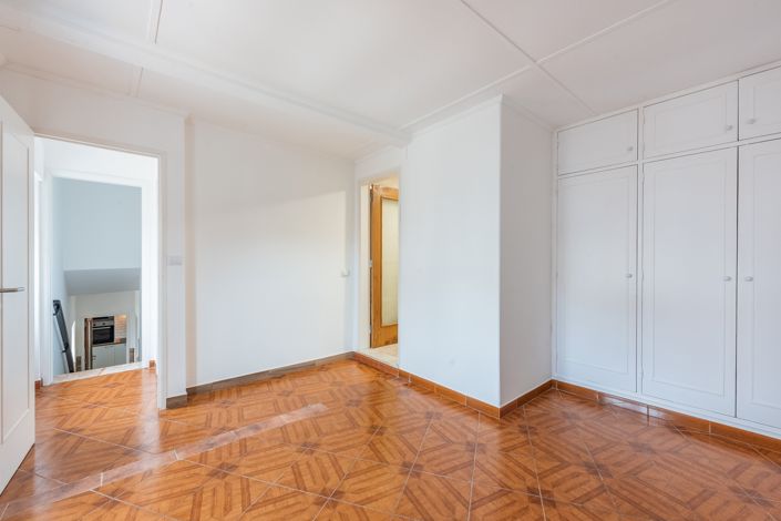 Image No.19-Villa for sale