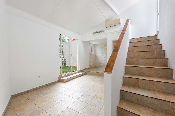 Image No.2-Villa for sale