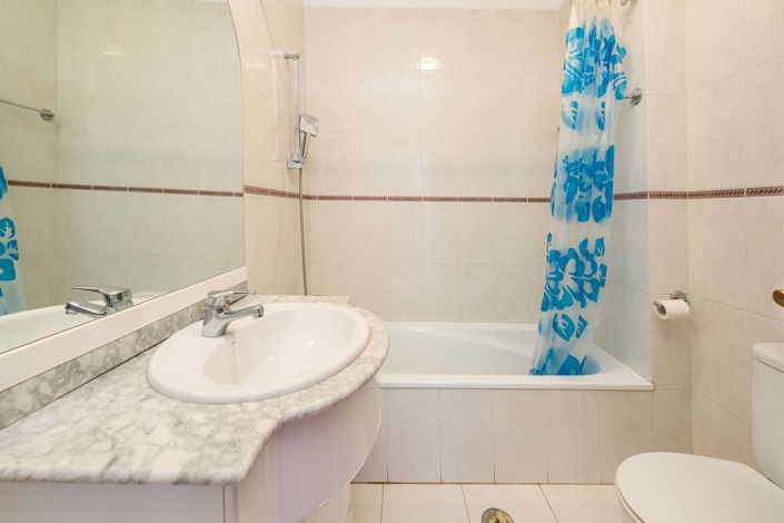 Image No.17-2 Bed Apartment for sale