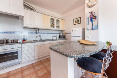 23-4561-78d1f4f8b6655591b02d22fabb36a692d73cc