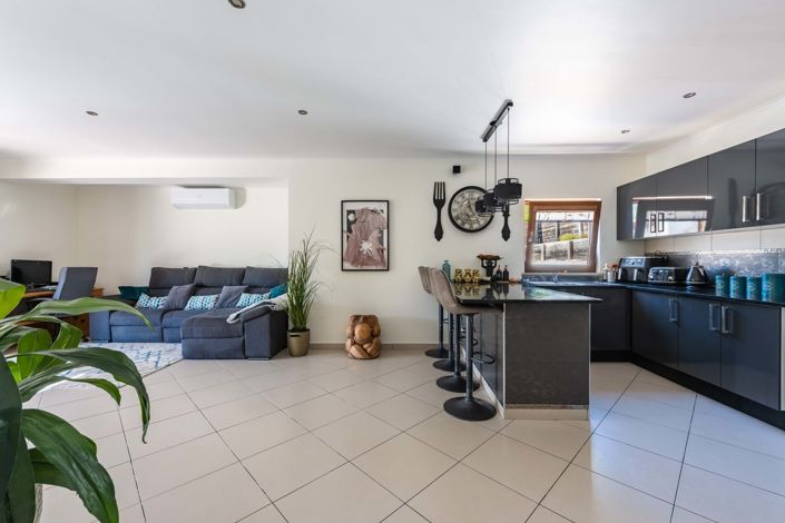 Image No.8-4 Bed Villa for sale