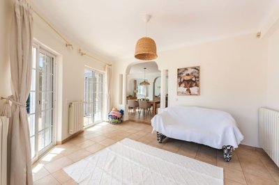 23-4548-78d1f4f8b6655591b02d22fabb36a692d73cc