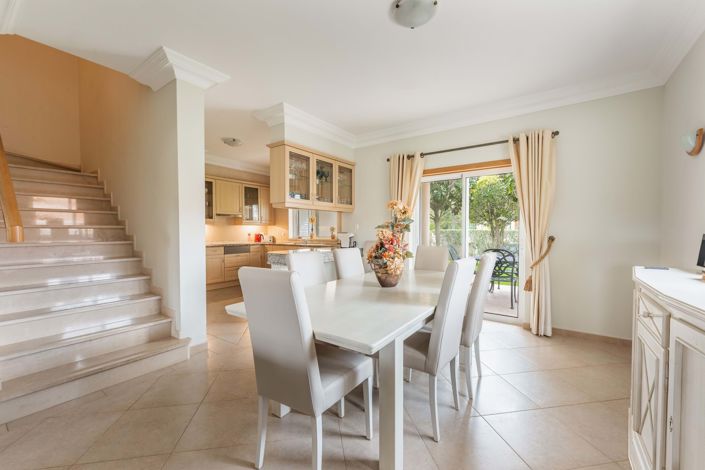 Image No.5-Villa de 4 chambres à vendre à Lagos