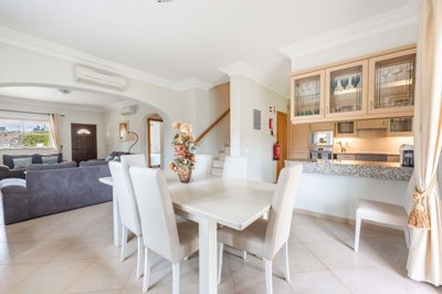 23-4560-78d1f4f8b6655591b02d22fabb36a692d73cc