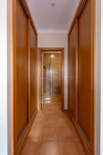 Image No.18-3 Bed Apartment for sale