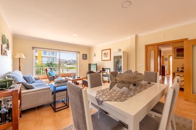 23-4564-78d1f4f8b6655591b02d22fabb36a692d73cc