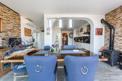 23-4572-78d1f4f8b6655591b02d22fabb36a692d73cc