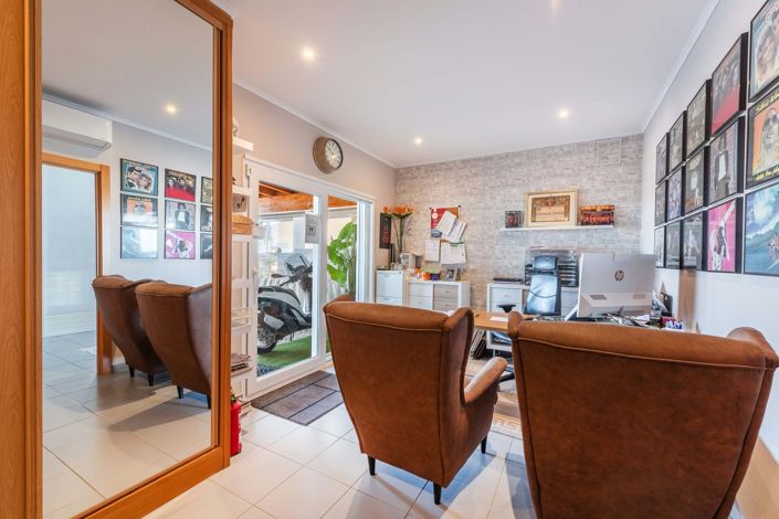 Image No.15-4 Bed Villa for sale