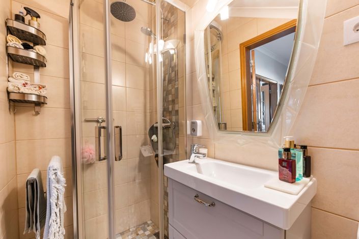 Image No.32-4 Bed Villa for sale