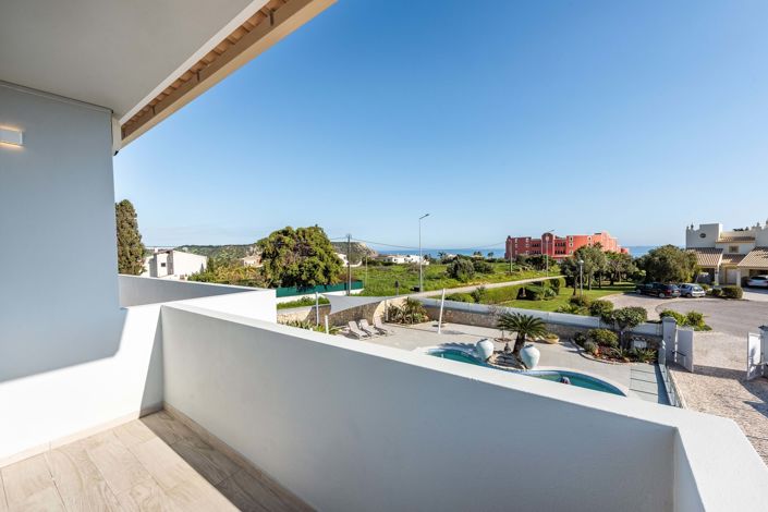 Image No.37-4 Bed Villa for sale