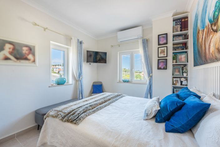 Image No.42-4 Bed Villa for sale