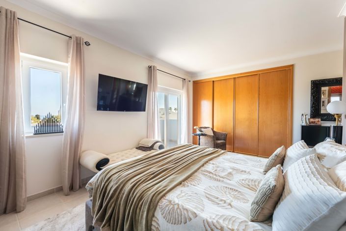 Image No.47-4 Bed Villa for sale