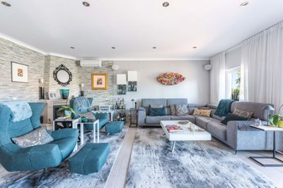 23-4572-78d1f4f8b6655591b02d22fabb36a692d73cc