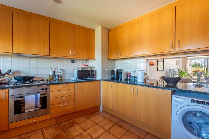 Image No.11-2 Bed Apartment for sale