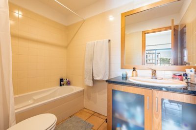 23-4575-78d1f4f8b6655591b02d22fabb36a692d73cc