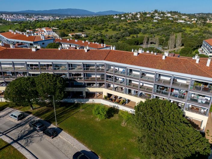 Image No.20-2 Bed Apartment for sale