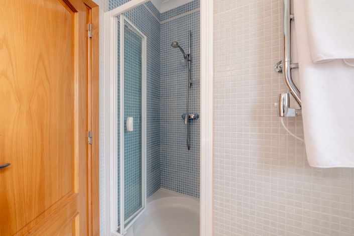 Image No.16-5 Bed Villa for sale