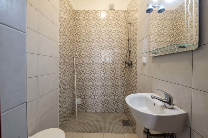 Image No.10-3 Bed Townhouse for sale