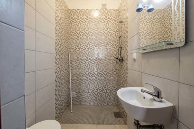 23-4570-78d1f4f8b6655591b02d22fabb36a692d73cc