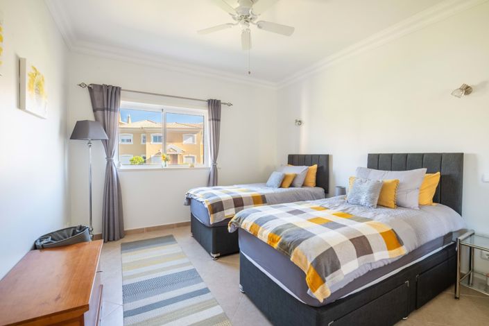 Image No.11-2 Bed Apartment for sale