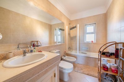 23-4573-78d1f4f8b6655591b02d22fabb36a692d73cc